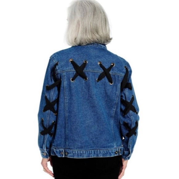 Jackets & Blazers - 💥NWOT💥 Uniquely Detailed Denim Jacket Size XS